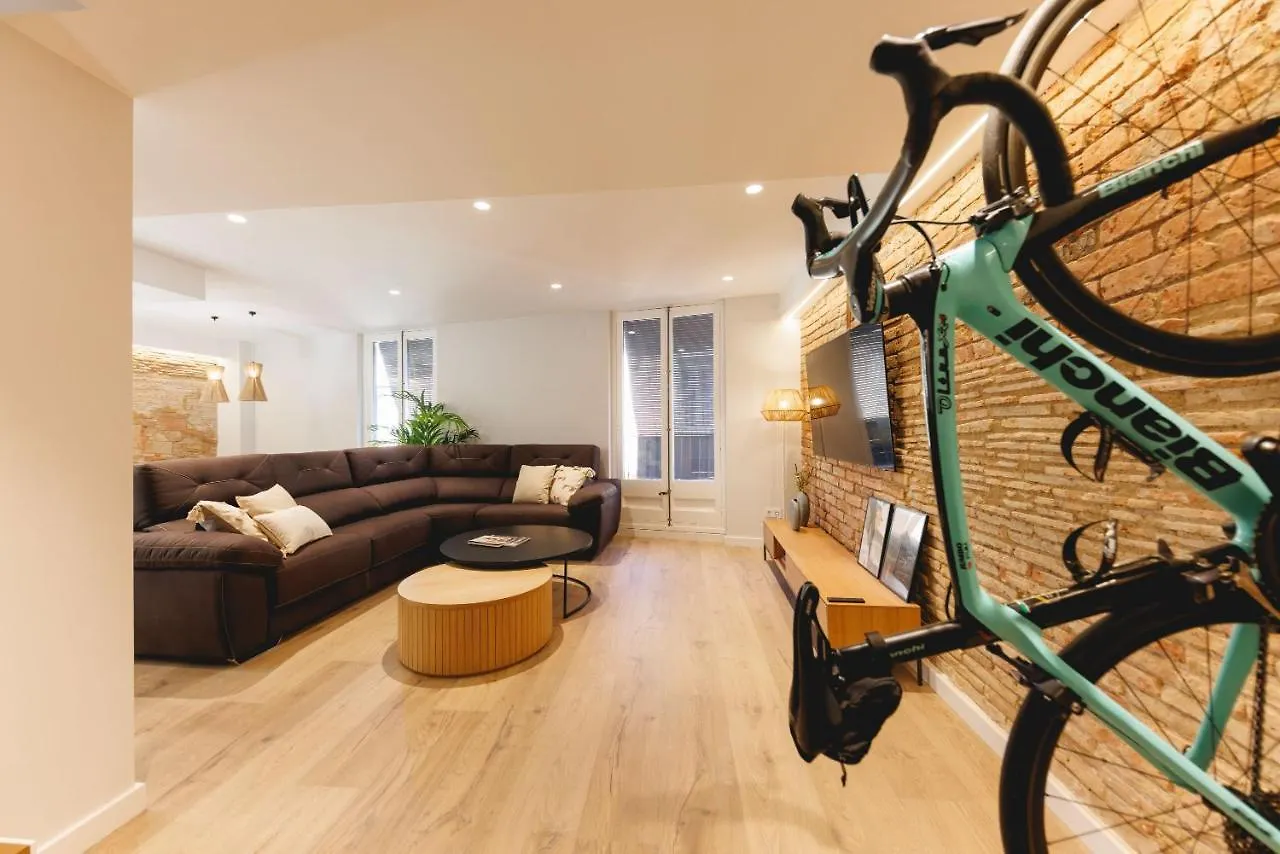 Bravissimo Cort Reial Duplex, Spacious With 3 Bedrooms Girona 0*,