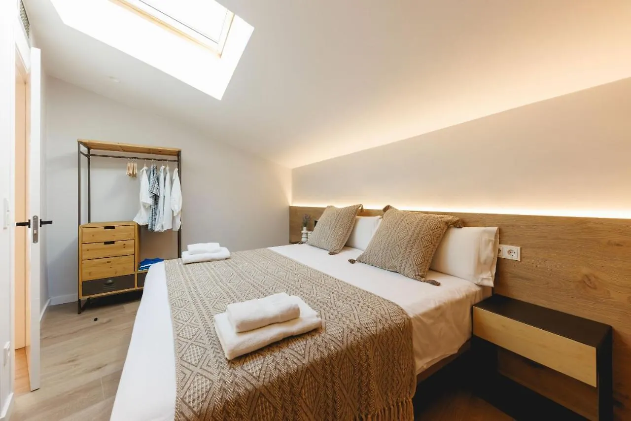 Apartment Bravissimo Cort Reial Duplex, Spacious With 3 Bedrooms Girona