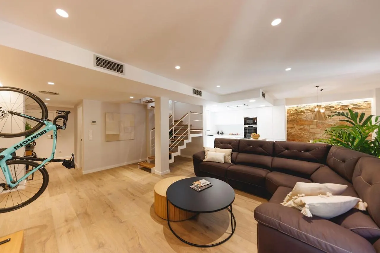 Apartment Bravissimo Cort Reial Duplex, Spacious With 3 Bedrooms Girona Spain