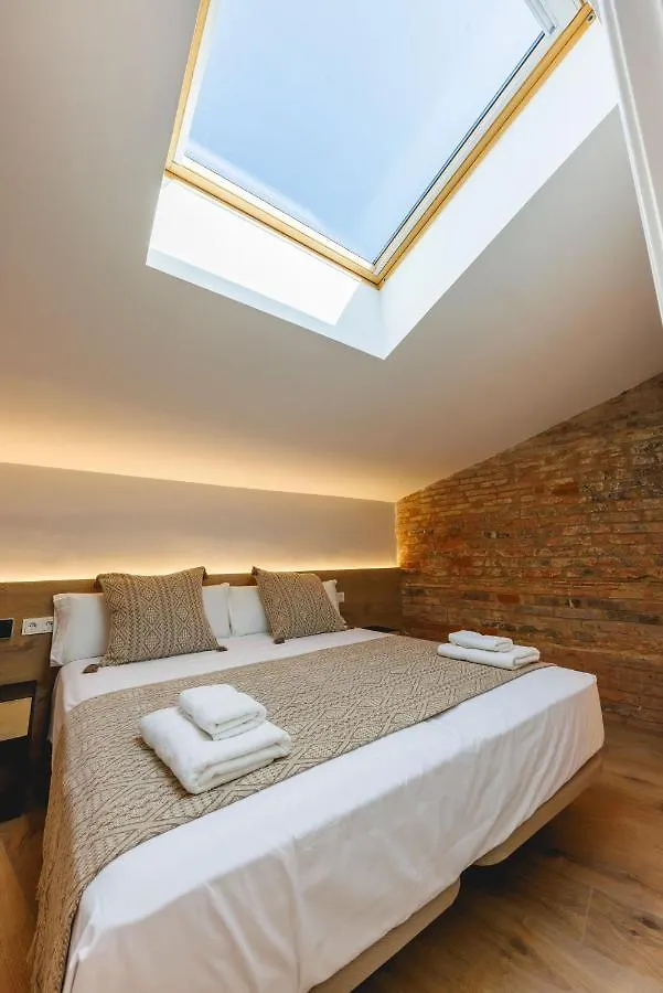 Apartment Bravissimo Cort Reial Duplex, Spacious With 3 Bedrooms Girona